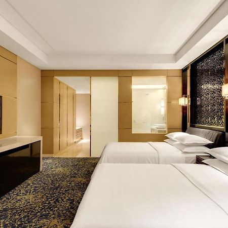 Sheraton Changchun Jingyuetan Hotel Екстериор снимка