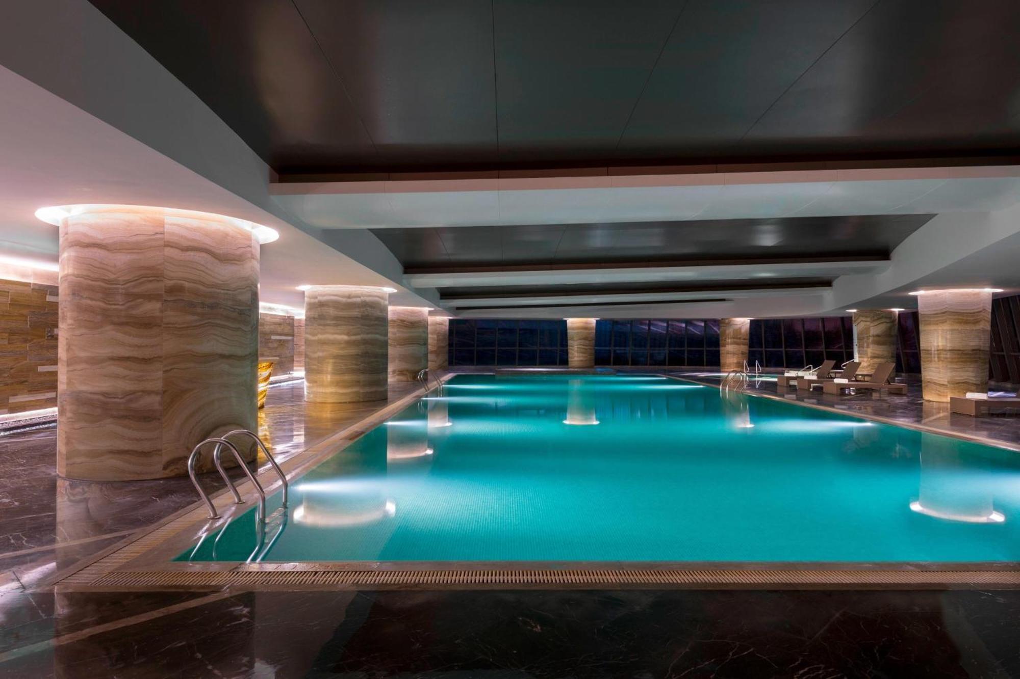 Sheraton Changchun Jingyuetan Hotel Екстериор снимка