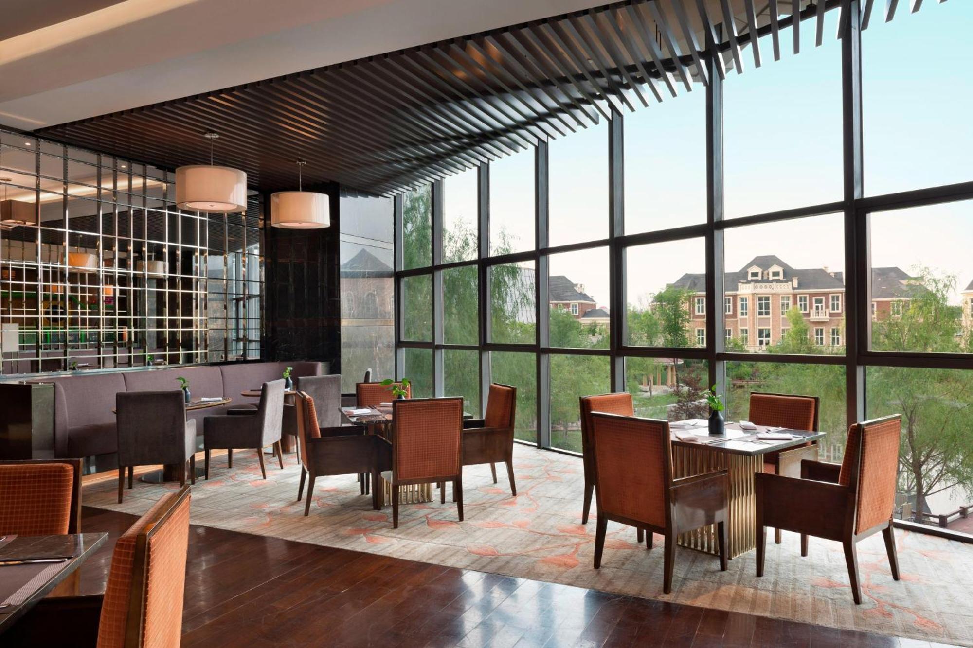 Sheraton Changchun Jingyuetan Hotel Екстериор снимка