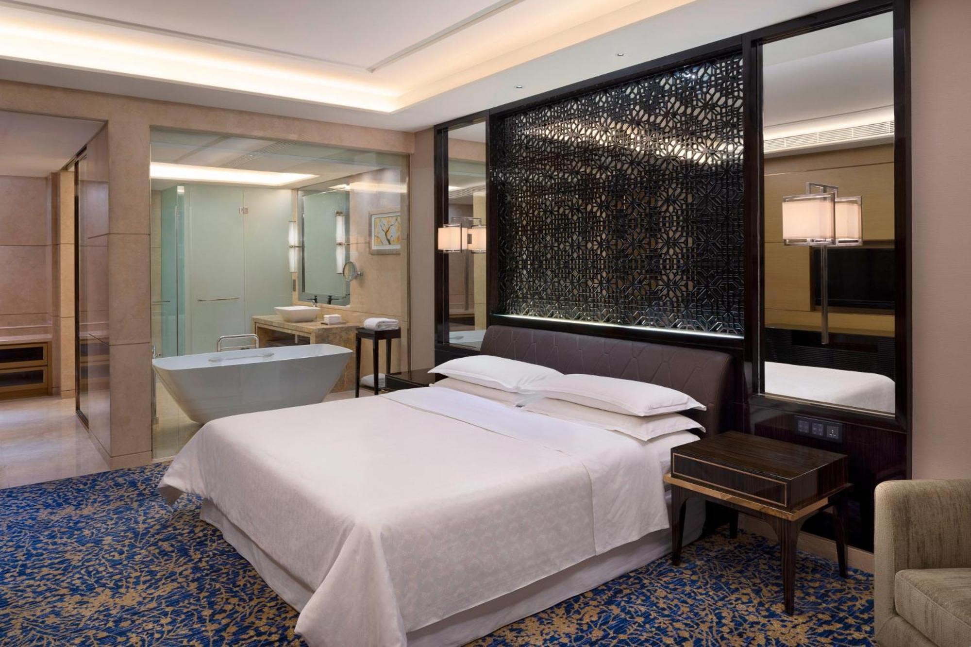 Sheraton Changchun Jingyuetan Hotel Екстериор снимка