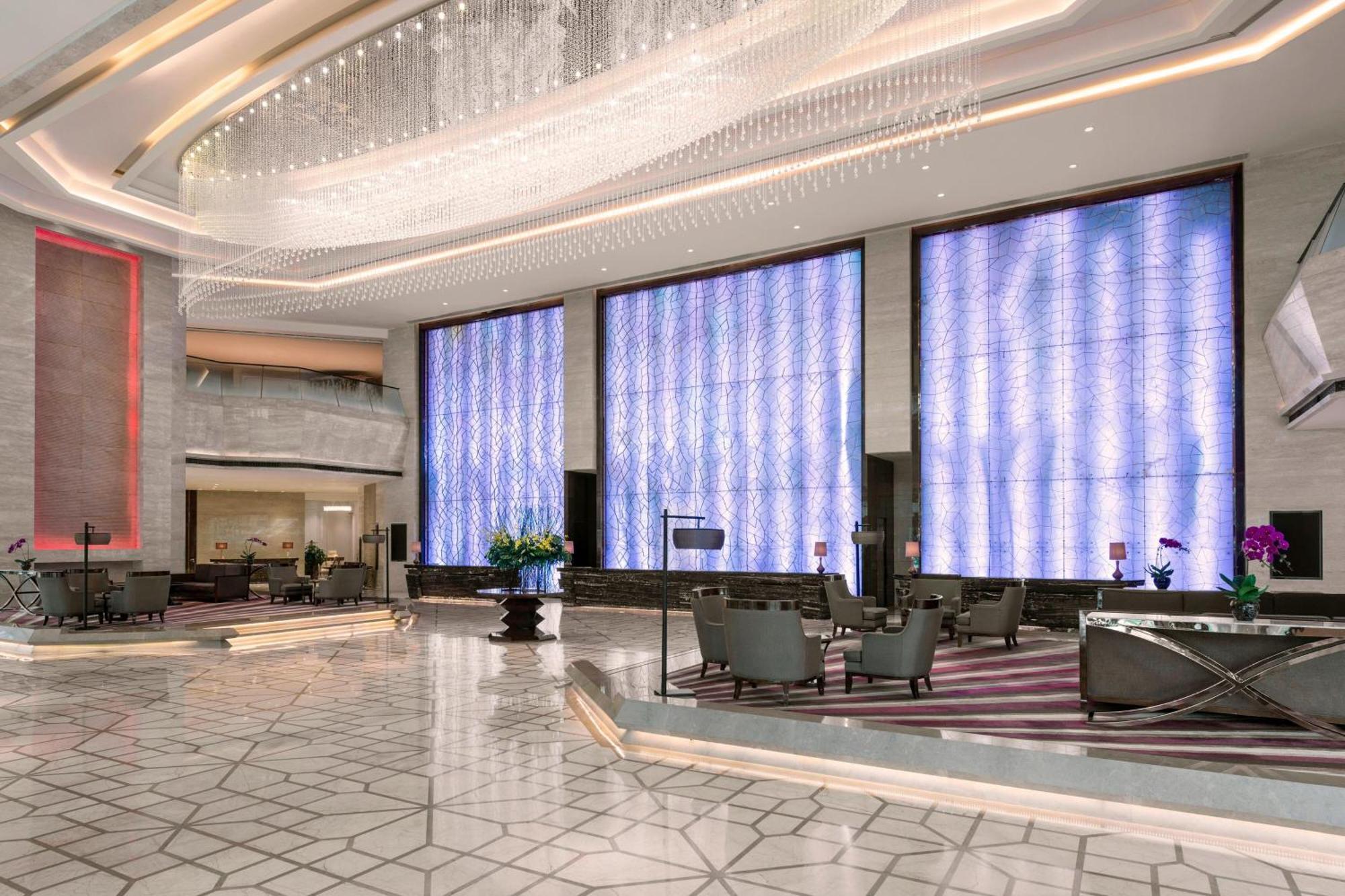 Sheraton Changchun Jingyuetan Hotel Екстериор снимка