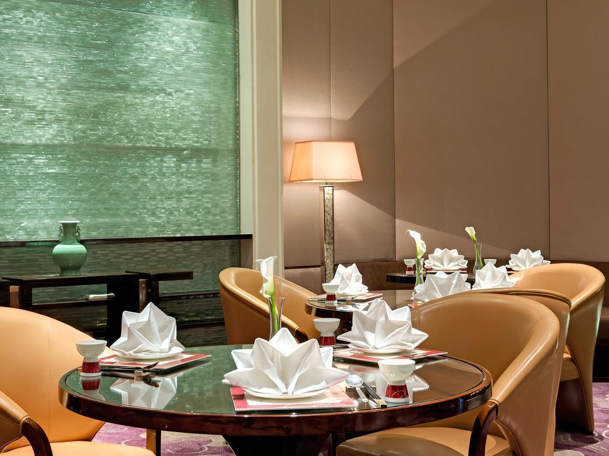 Sheraton Changchun Jingyuetan Hotel Екстериор снимка