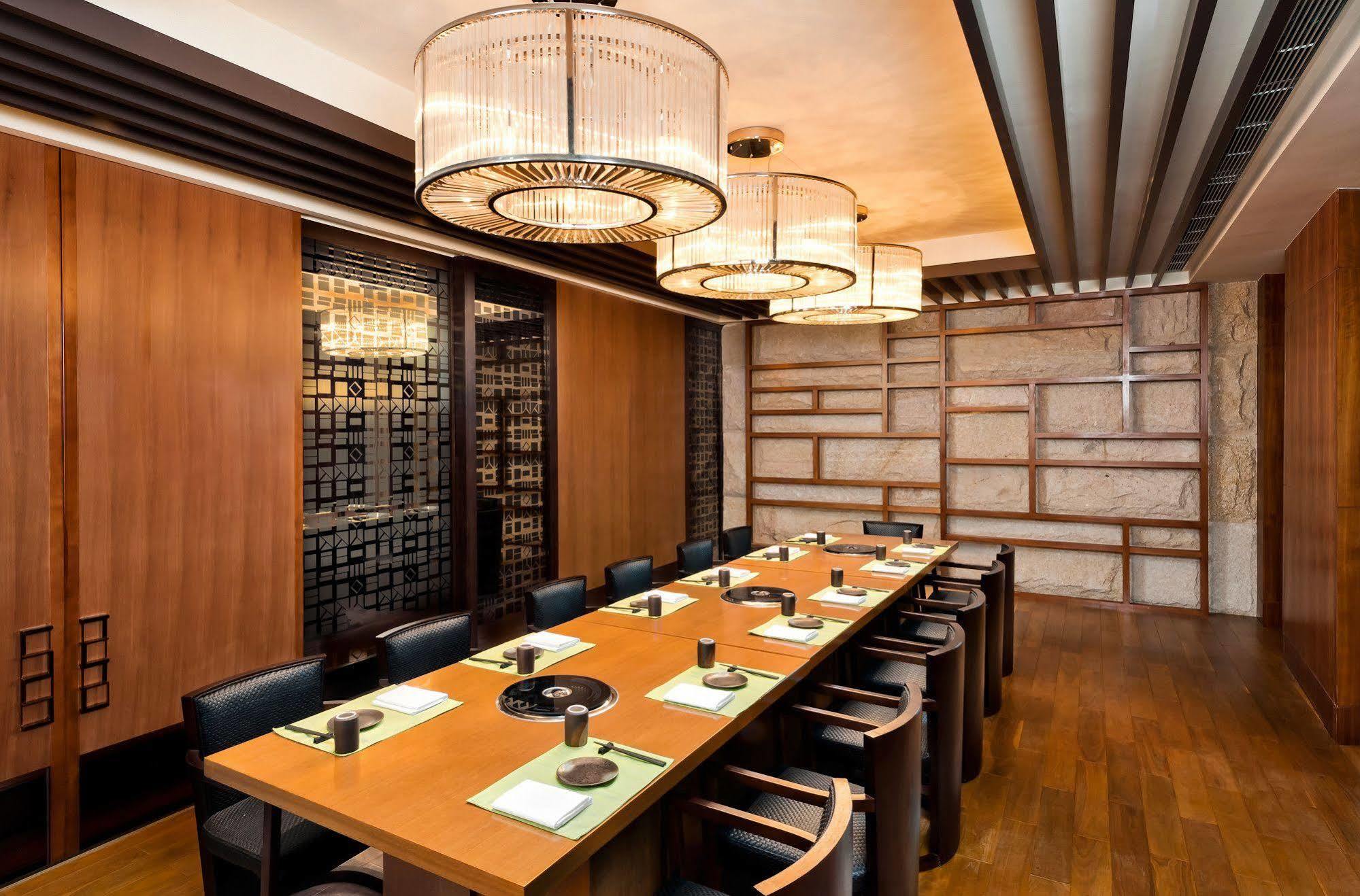Sheraton Changchun Jingyuetan Hotel Екстериор снимка